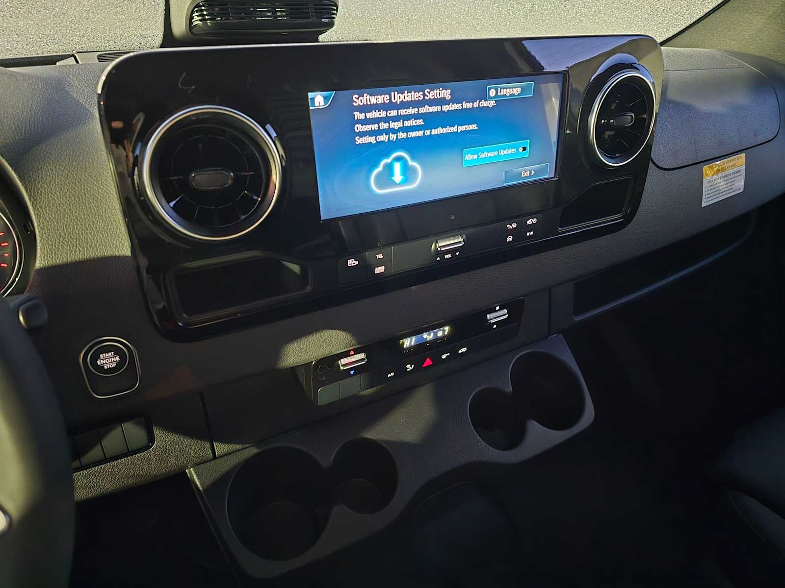 2026 Mercedes-Benz Sprinter 2500 Standard Roof I4 Diesel HO 144" RWD