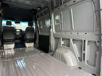 2026 Mercedes-Benz Sprinter 2500 Standard Roof I4 Diesel HO 144" AWD