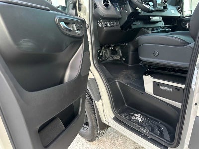 2026 Mercedes-Benz Sprinter 2500 Standard Roof I4 Diesel HO 144" AWD