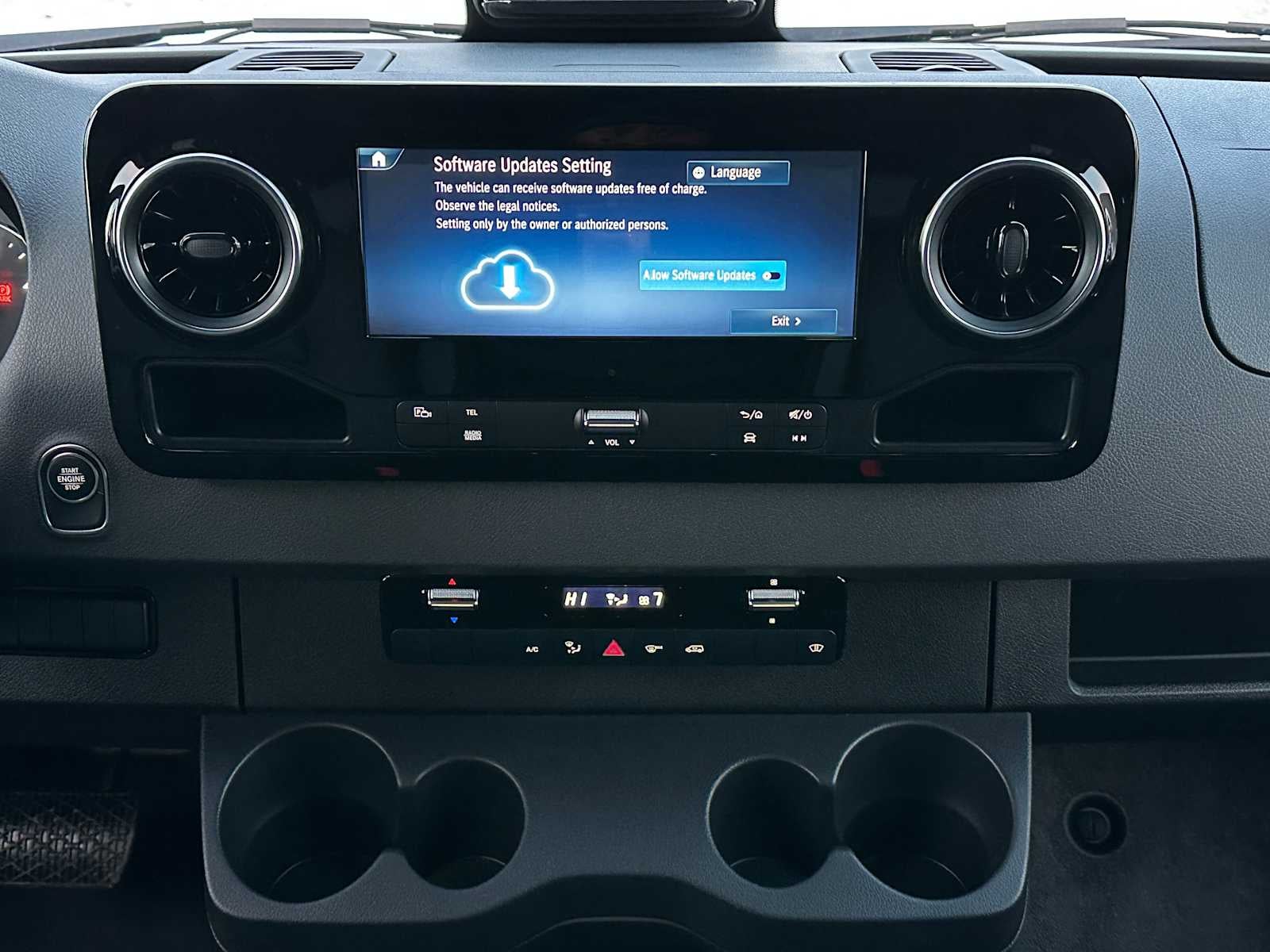 2026 Mercedes-Benz Sprinter 2500 Standard Roof I4 Diesel HO 144" AWD