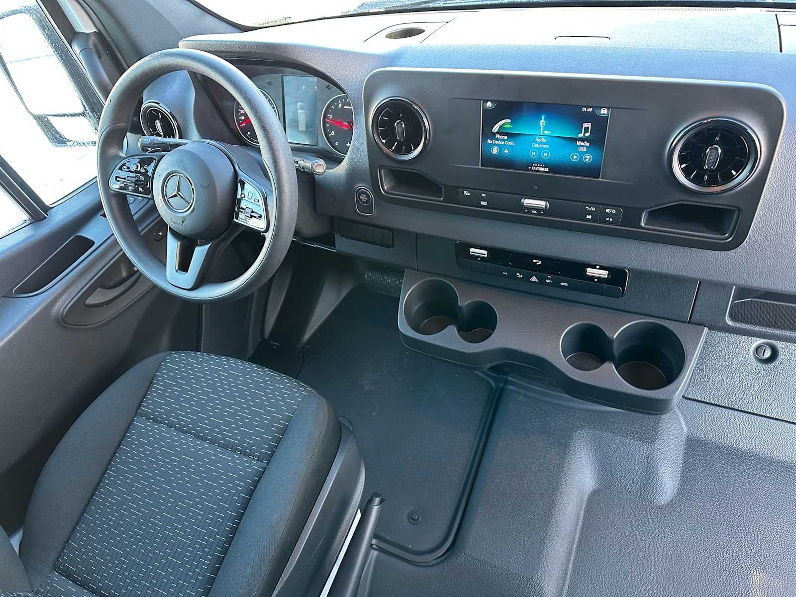 2024 Mercedes-Benz Sprinter 2500 High Roof I4 Diesel HO 170" RWD