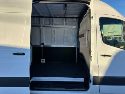 2024 Mercedes-Benz Sprinter 2500 High Roof I4 Diesel HO 170" RWD