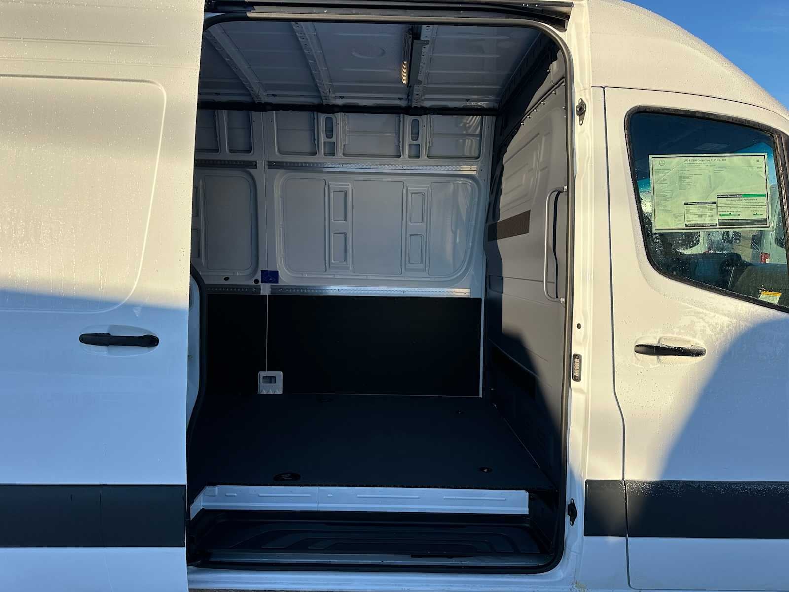 2024 Mercedes-Benz Sprinter 2500 High Roof I4 Diesel HO 170" RWD