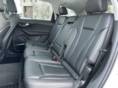 2022 Audi Q7 Premium Plus