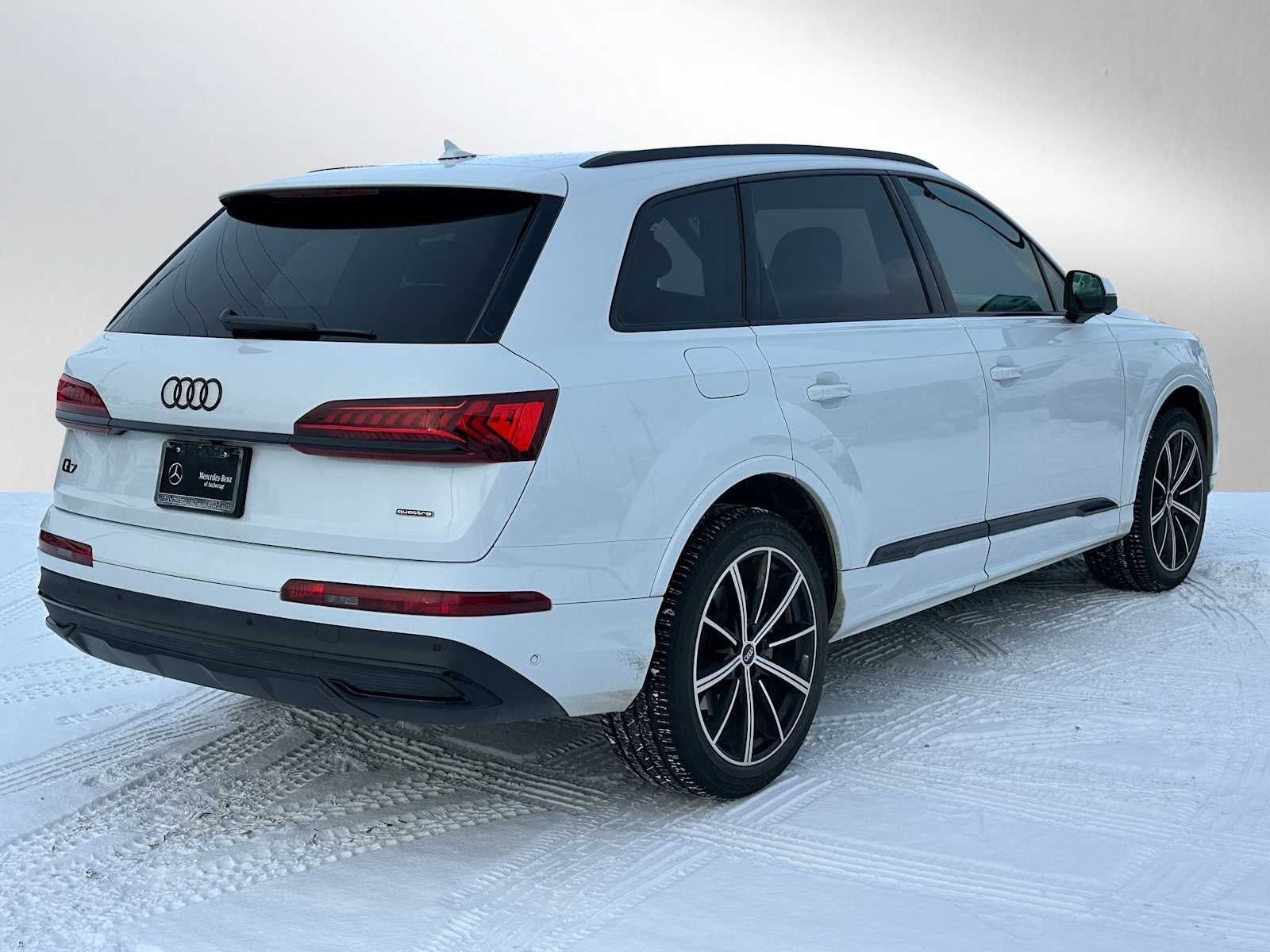 2022 Audi Q7 Premium Plus