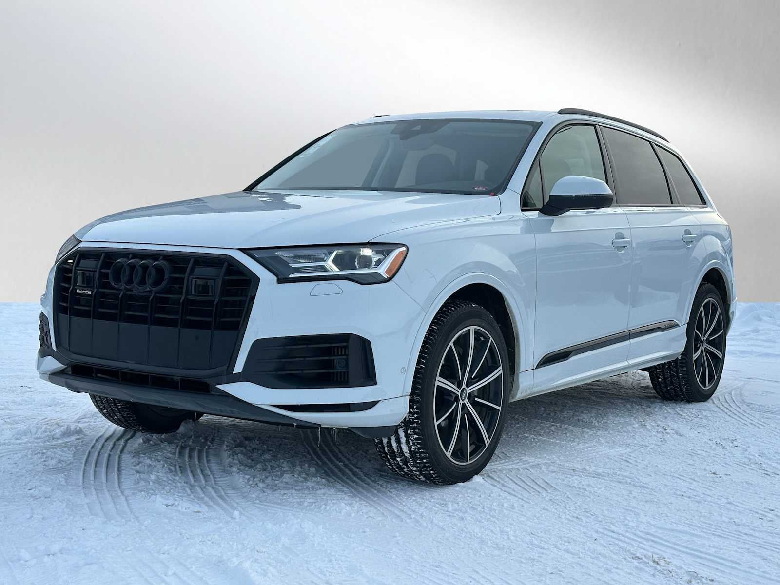 2022 Audi Q7 Premium Plus