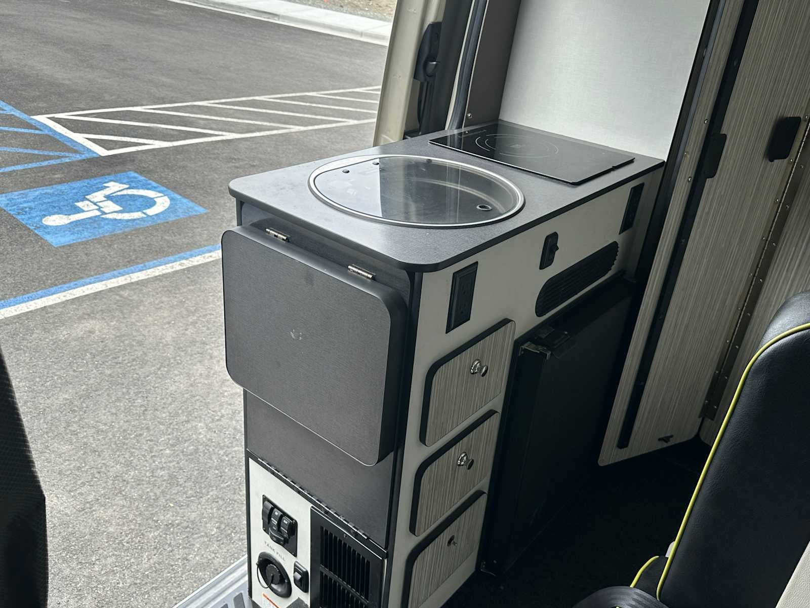 2018 Mercedes-Benz Sprinter 2500 Standard Roof V6 144" 4WD