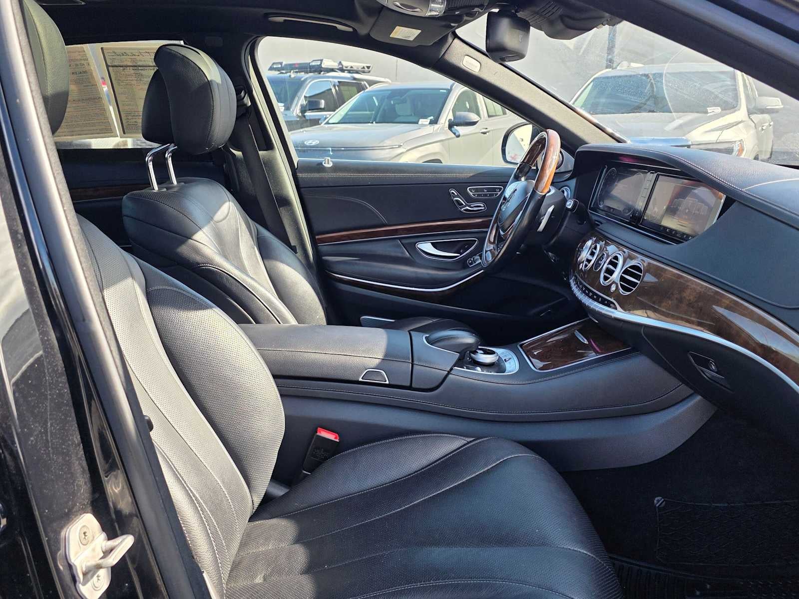 2014 Mercedes-Benz S 550 4dr Sdn 4MATIC®