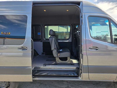 2026 Mercedes-Benz Sprinter 2500 Standard Roof I4 Diesel HO 144 AWD
