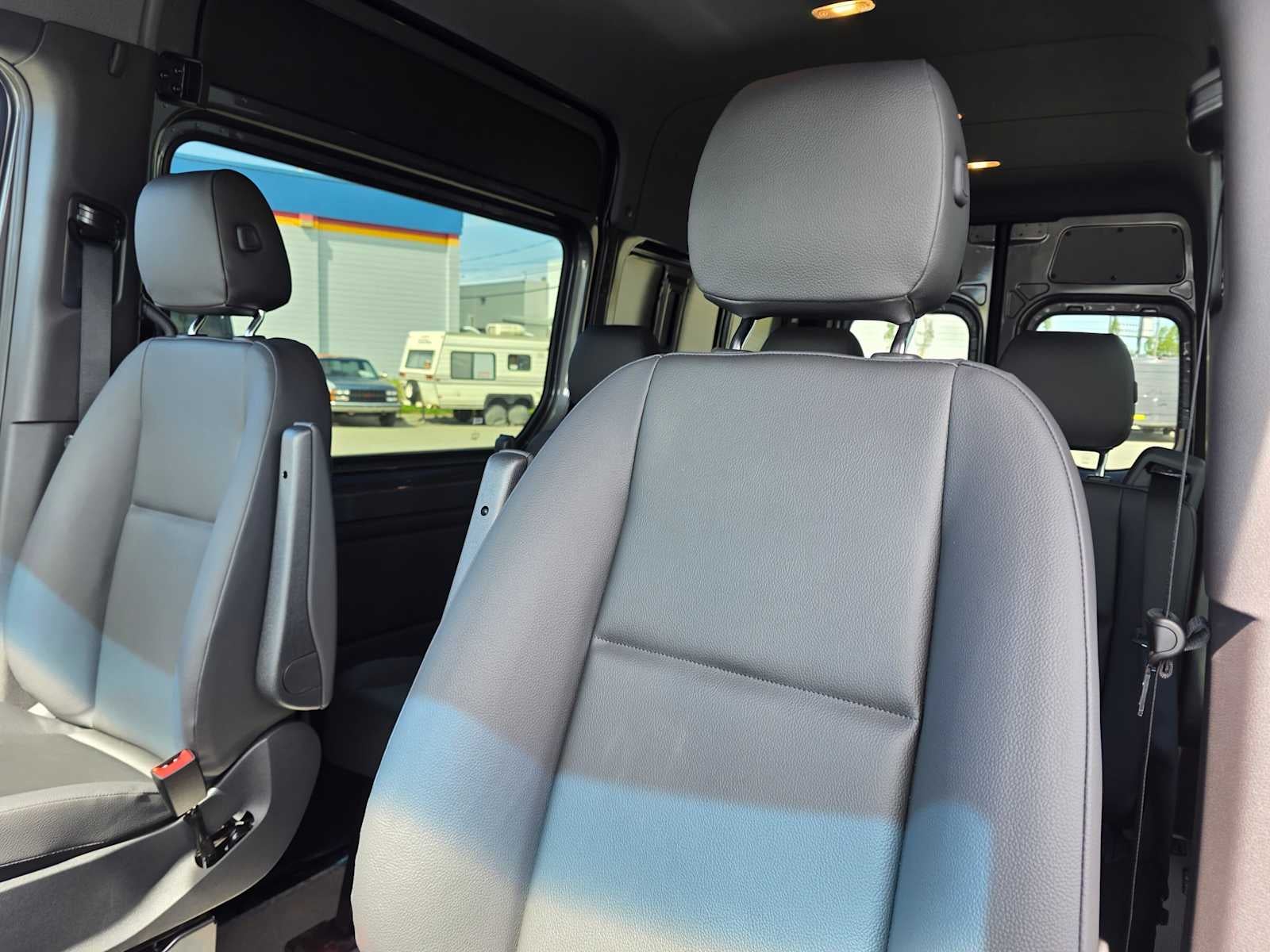 2026 Mercedes-Benz Sprinter 2500 Standard Roof I4 Diesel HO 144 AWD