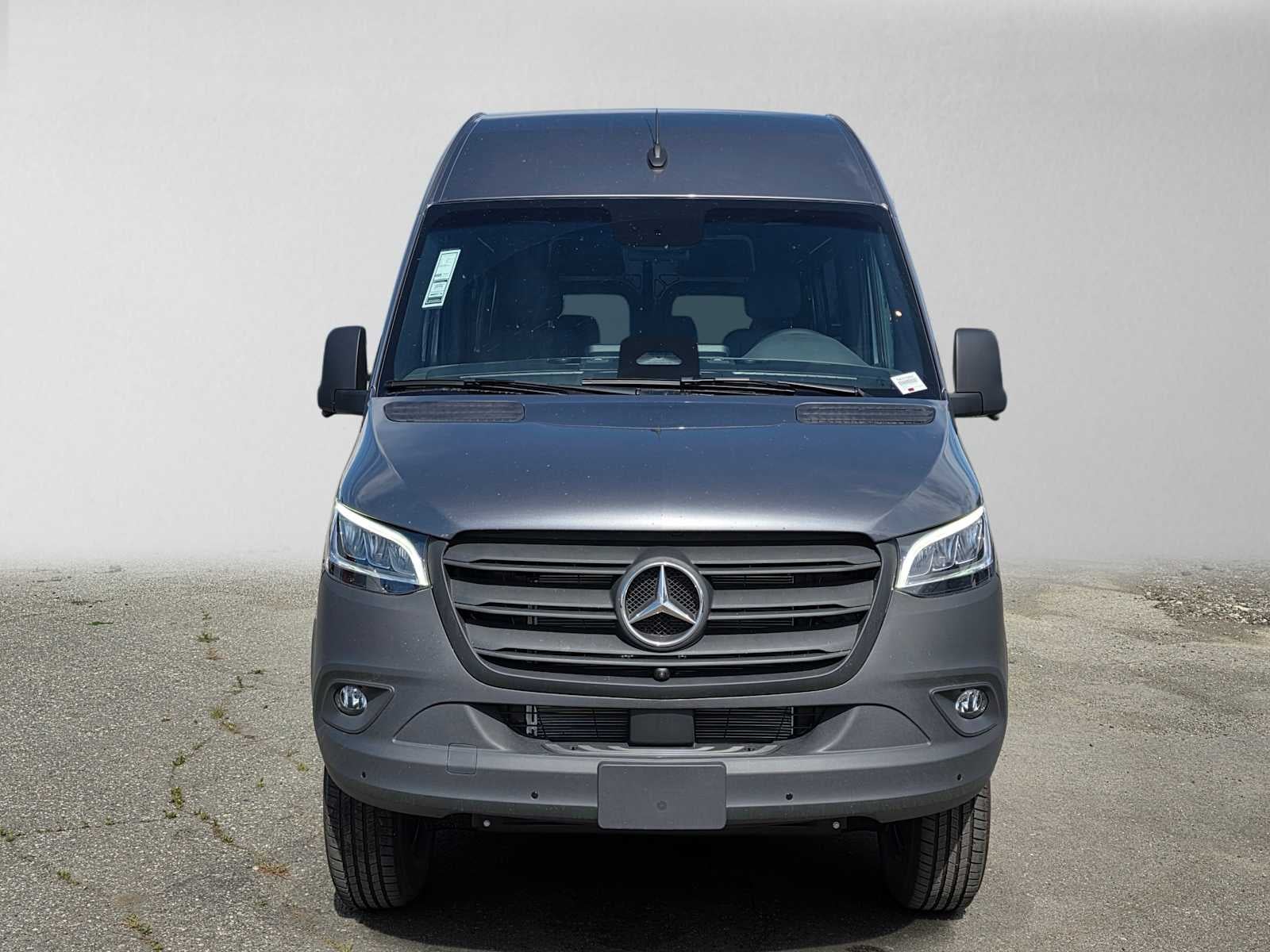 2026 Mercedes-Benz Sprinter 2500 Standard Roof I4 Diesel HO 144 AWD