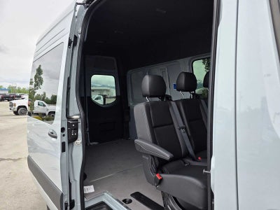 2026 Mercedes-Benz Sprinter 2500 Standard Roof I4 Diesel HO 144 AWD
