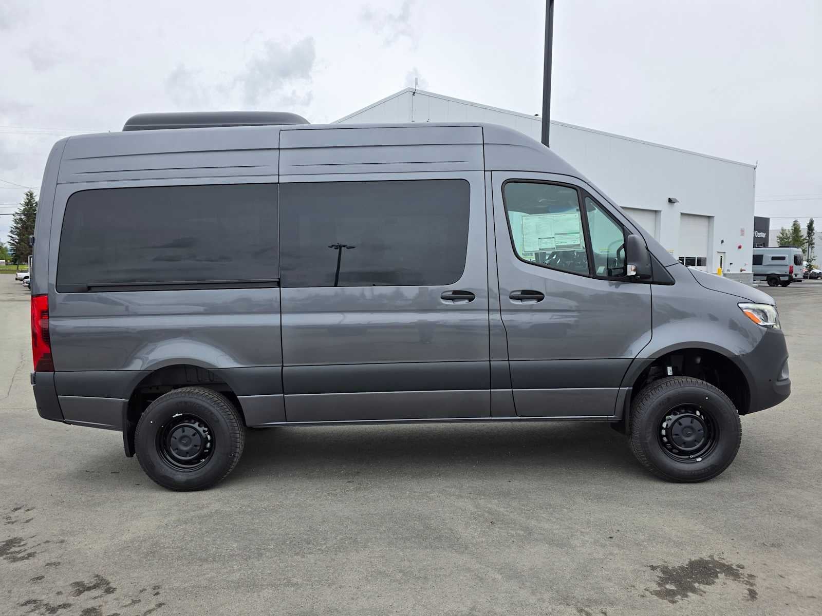 2026 Mercedes-Benz Sprinter 2500 Standard Roof I4 Diesel HO 144 AWD