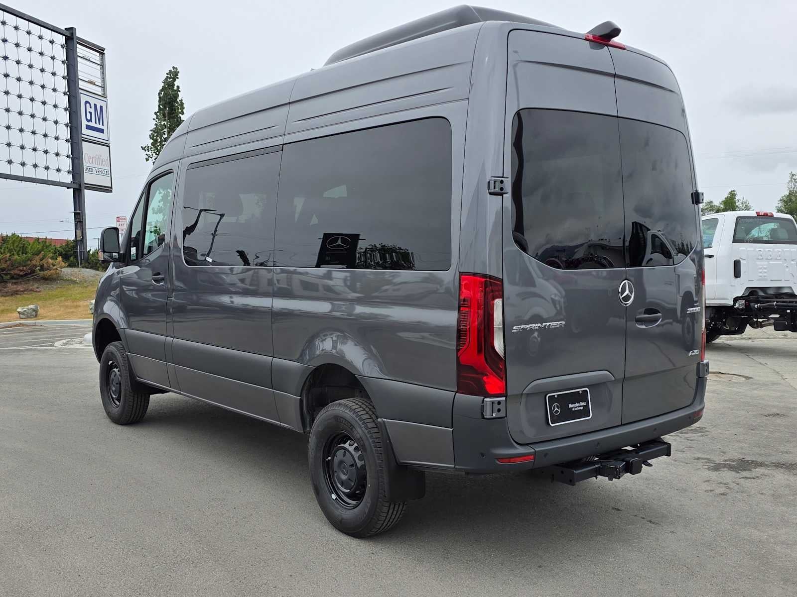 2026 Mercedes-Benz Sprinter 2500 Standard Roof I4 Diesel HO 144 AWD
