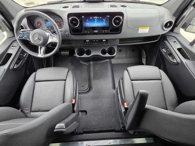 2026 Mercedes-Benz Sprinter 2500 Standard Roof I4 Diesel HO 144 AWD