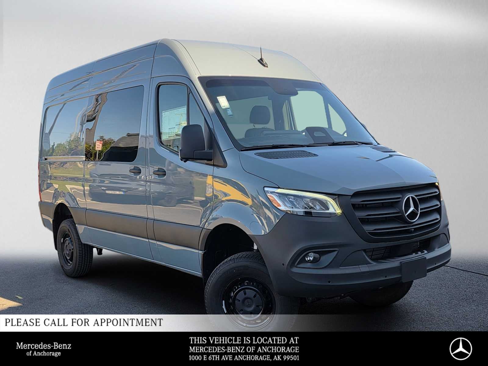 2026 Mercedes-Benz Sprinter Crew 2500 Standard Roof I4 Diesel HO 144 AWD