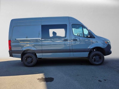 2026 Mercedes-Benz Sprinter Crew 2500 Standard Roof I4 Diesel HO 144 AWD