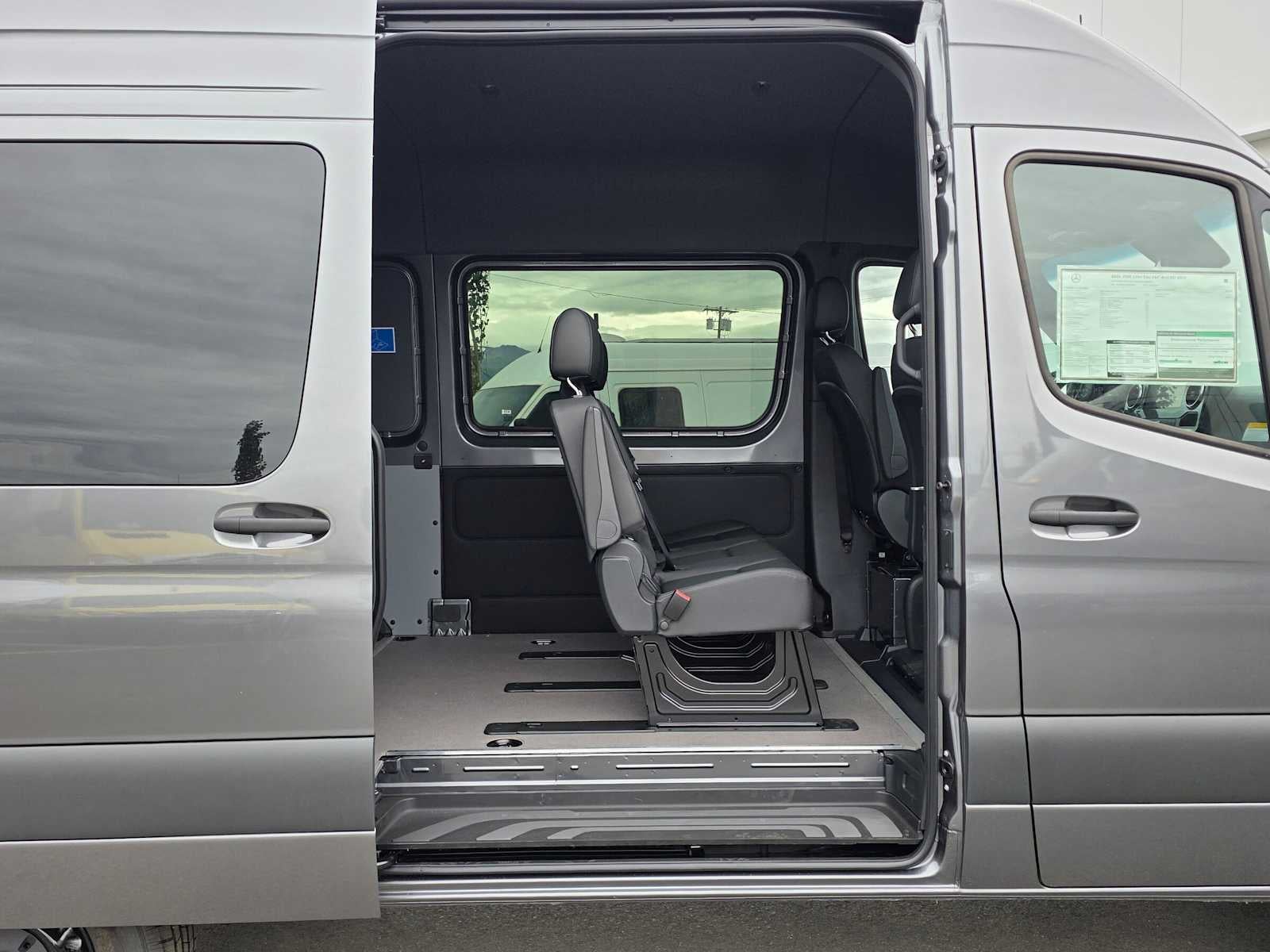 2026 Mercedes-Benz Sprinter 2500 Standard Roof I4 Diesel HO 144 AWD