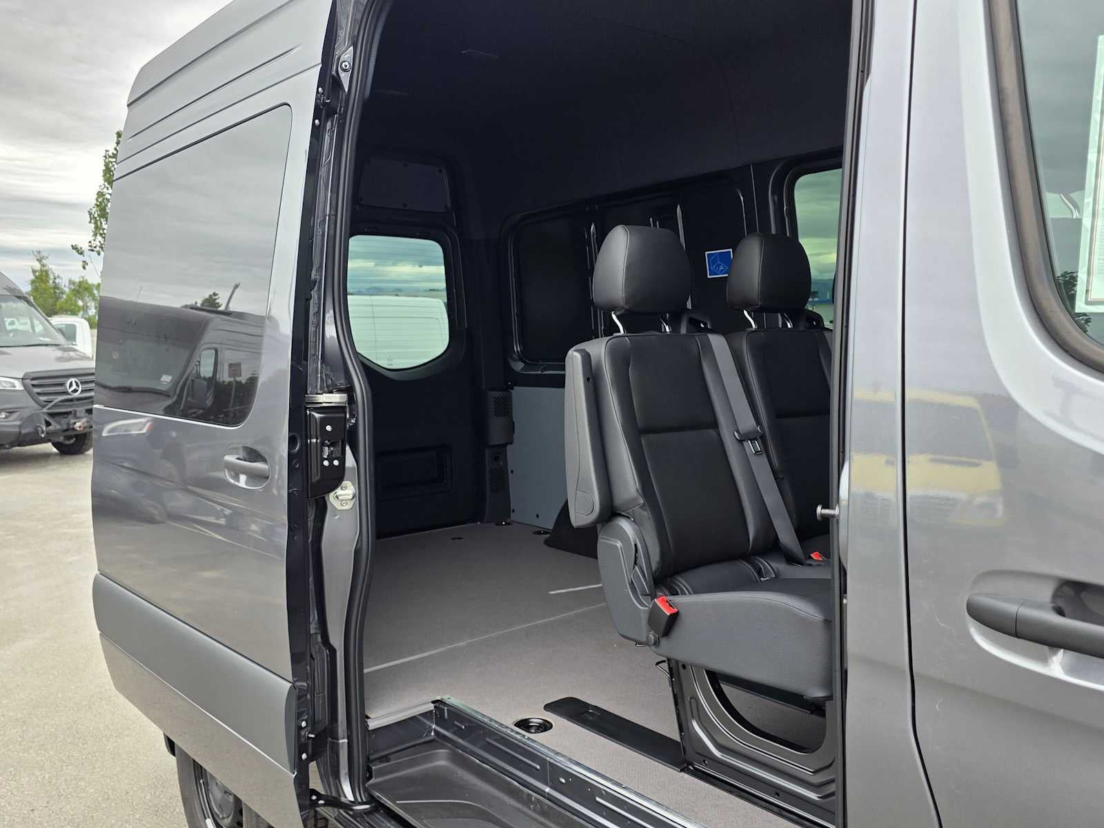 2026 Mercedes-Benz Sprinter 2500 Standard Roof I4 Diesel HO 144 AWD