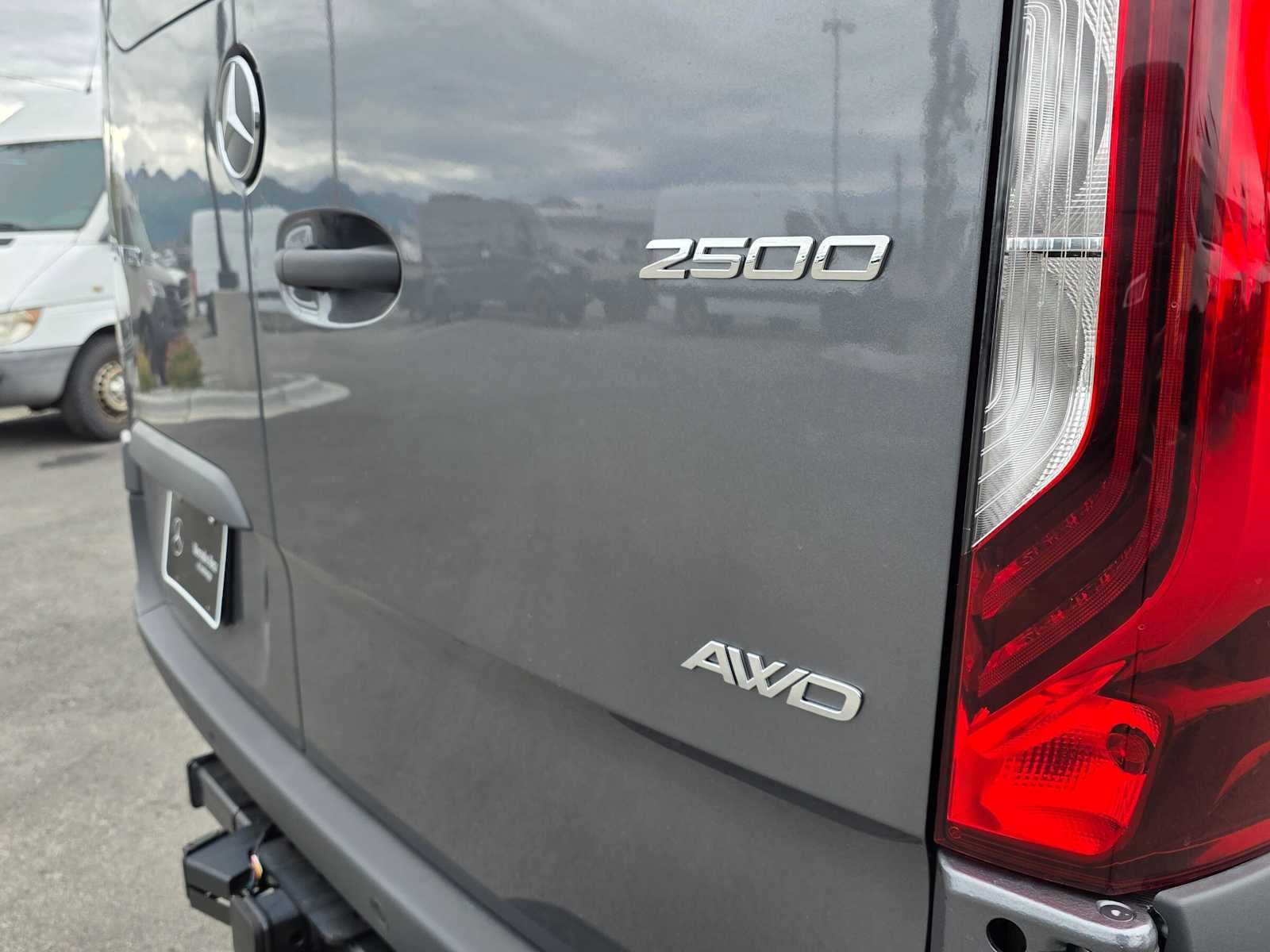 2026 Mercedes-Benz Sprinter 2500 Standard Roof I4 Diesel HO 144 AWD
