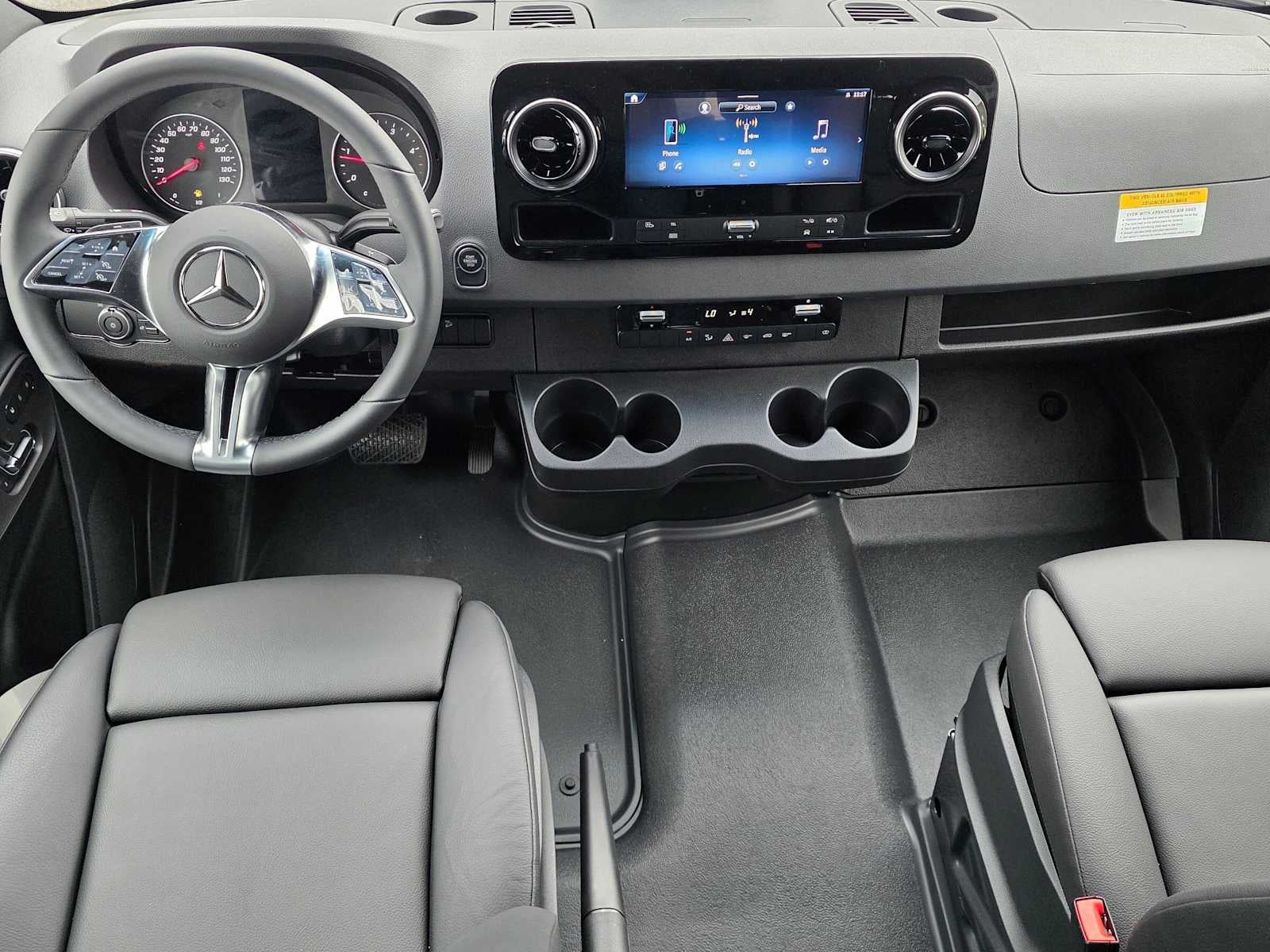 2026 Mercedes-Benz Sprinter 2500 Standard Roof I4 Diesel HO 144 AWD