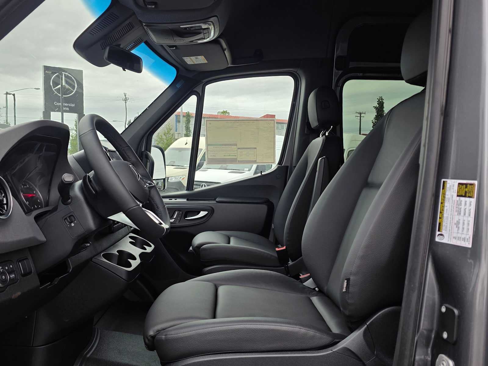 2026 Mercedes-Benz Sprinter 2500 Standard Roof I4 Diesel HO 144 AWD