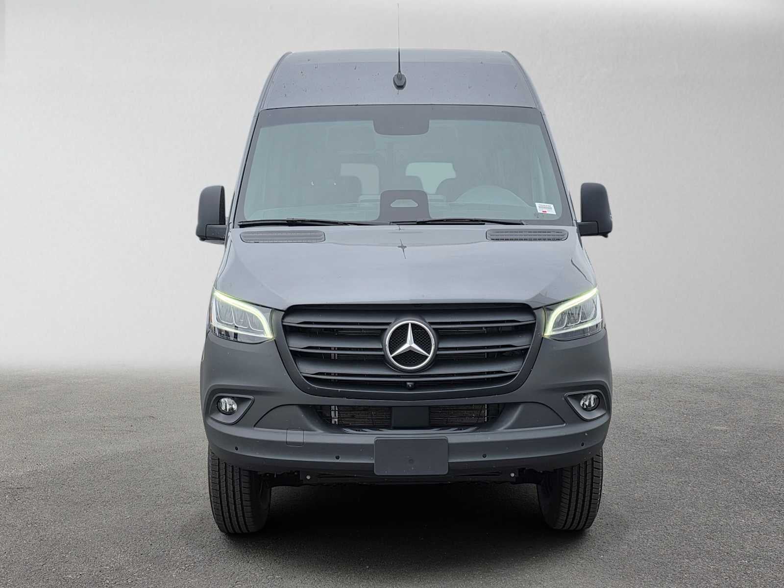2026 Mercedes-Benz Sprinter 2500 Standard Roof I4 Diesel HO 144 AWD