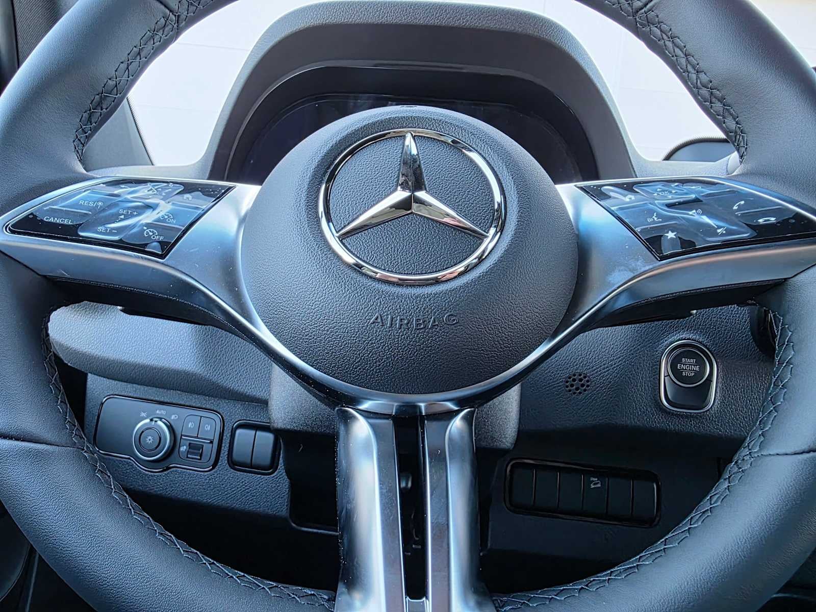 2026 Mercedes-Benz Sprinter Crew 2500 Standard Roof I4 Diesel HO 144 AWD