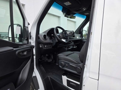 2026 Mercedes-Benz Sprinter 2500 Standard Roof I4 Diesel HO 144 AWD