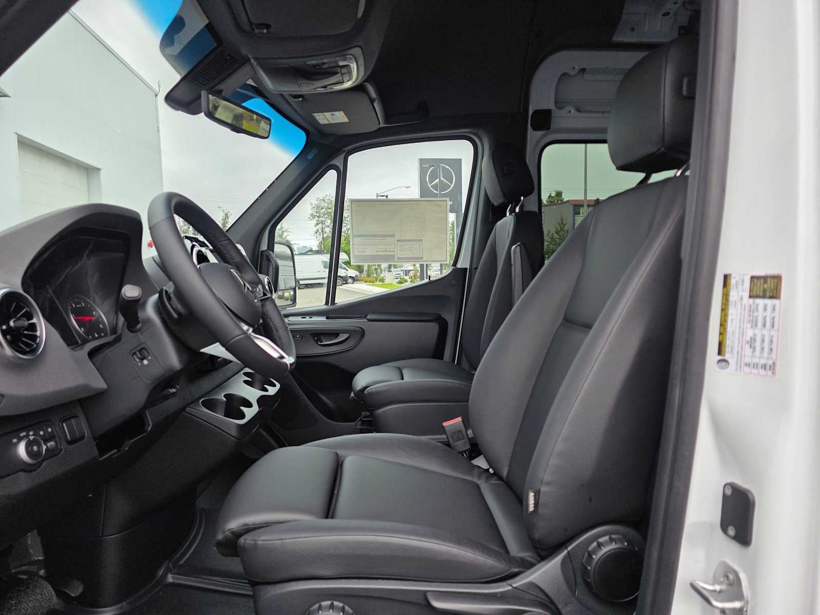 2026 Mercedes-Benz Sprinter 2500 Standard Roof I4 Diesel HO 144 AWD