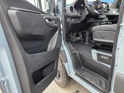 2026 Mercedes-Benz Sprinter 2500 Standard Roof I4 Diesel HO 144 AWD