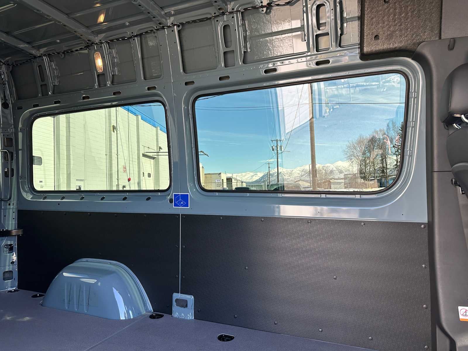 2026 Mercedes-Benz Sprinter 2500 Standard Roof I4 Diesel HO 144 AWD