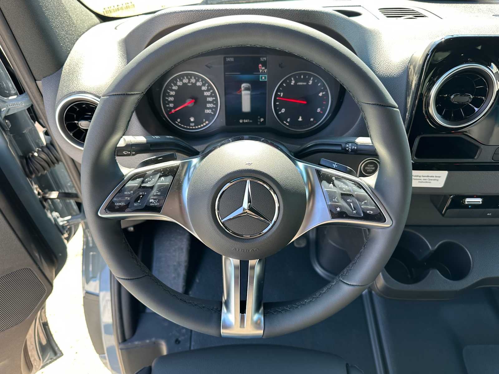 2026 Mercedes-Benz Sprinter 2500 Standard Roof I4 Diesel HO 144 AWD