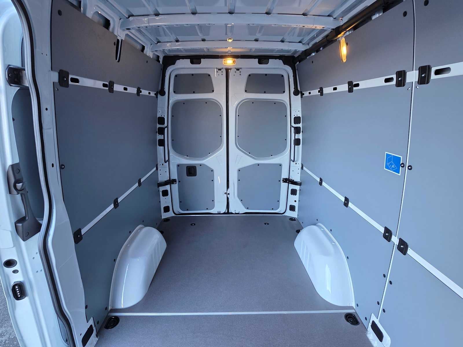 2026 Mercedes-Benz Sprinter Cargo 2500 Standard Roof I4 Diesel 144 RWD