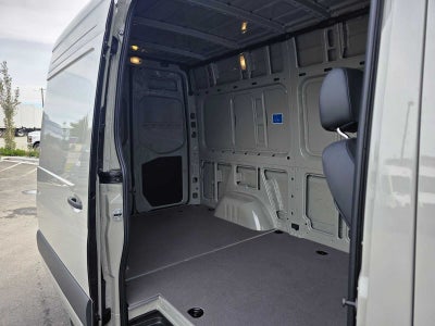 2026 Mercedes-Benz Sprinter 2500 Standard Roof I4 Diesel 144 RWD