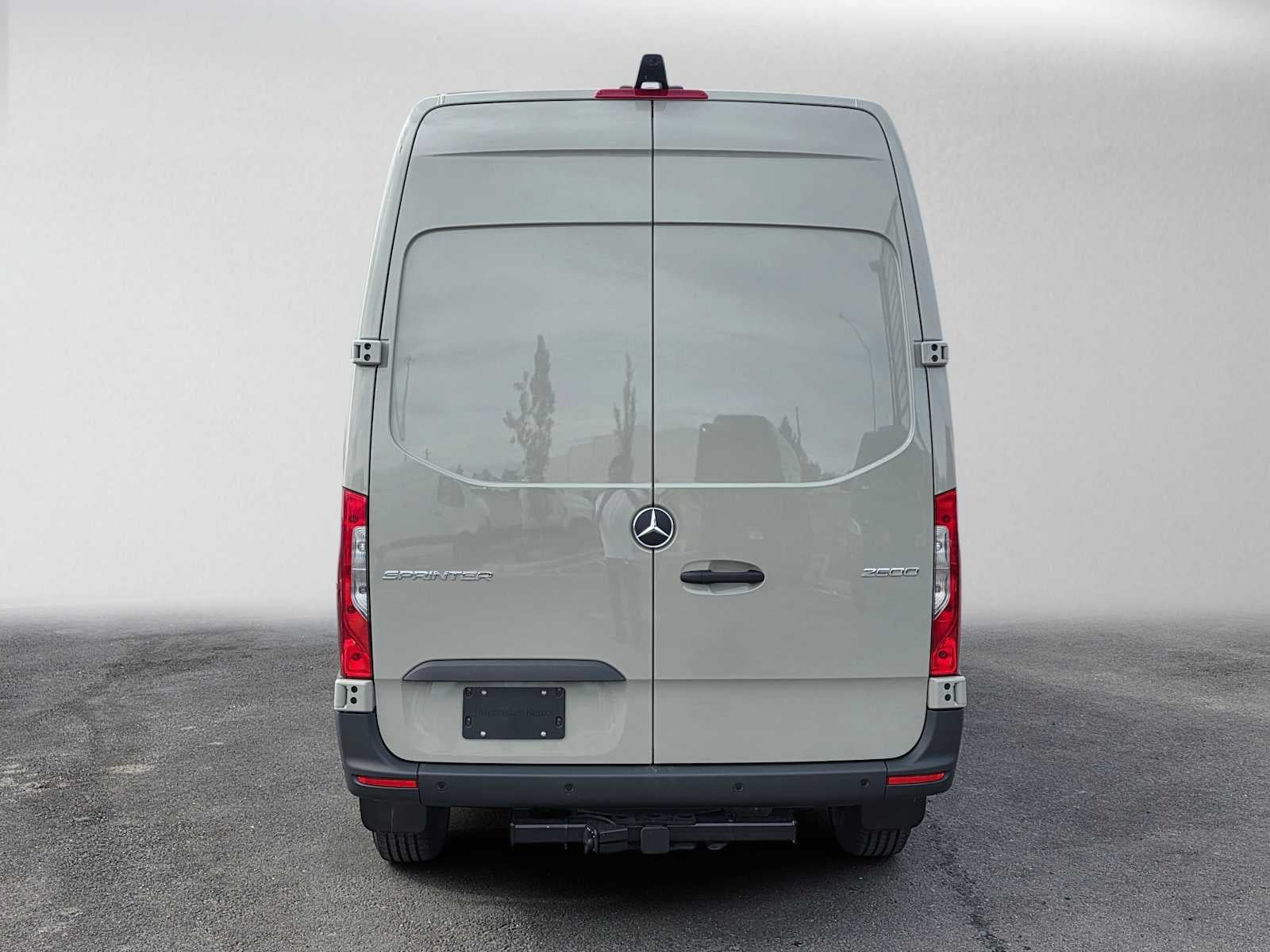 2026 Mercedes-Benz Sprinter 2500 Standard Roof I4 Diesel 144 RWD
