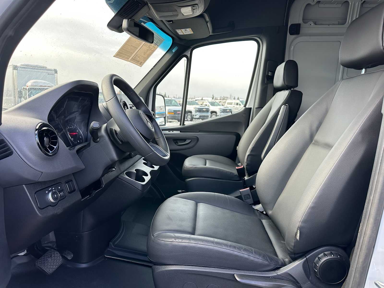 2025 Mercedes-Benz Sprinter Cargo Van 2500 Standard Roof I4 Diesel 144 RWD