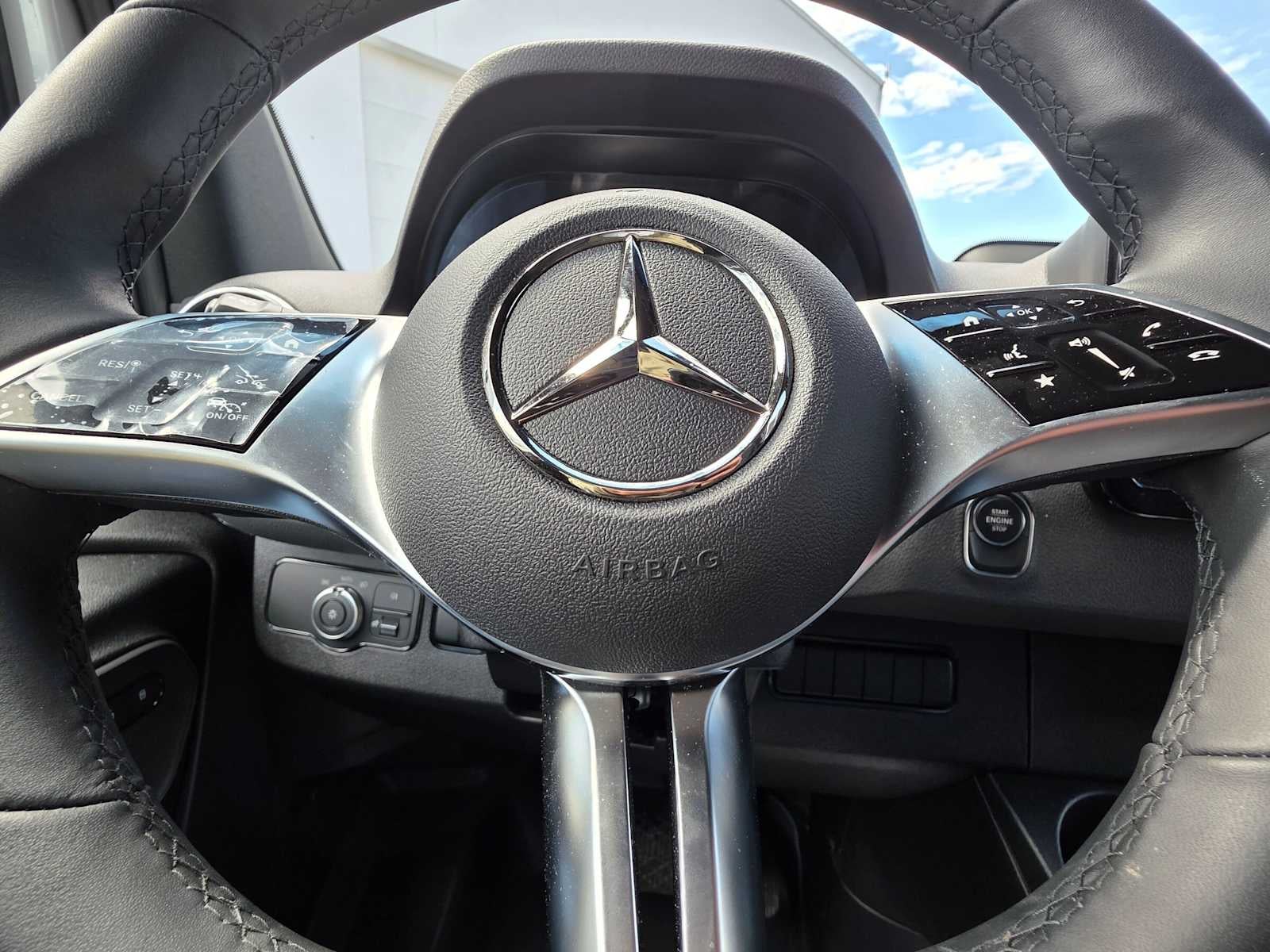 2026 Mercedes-Benz Sprinter 2500 Standard Roof I4 Diesel HO 144 RWD