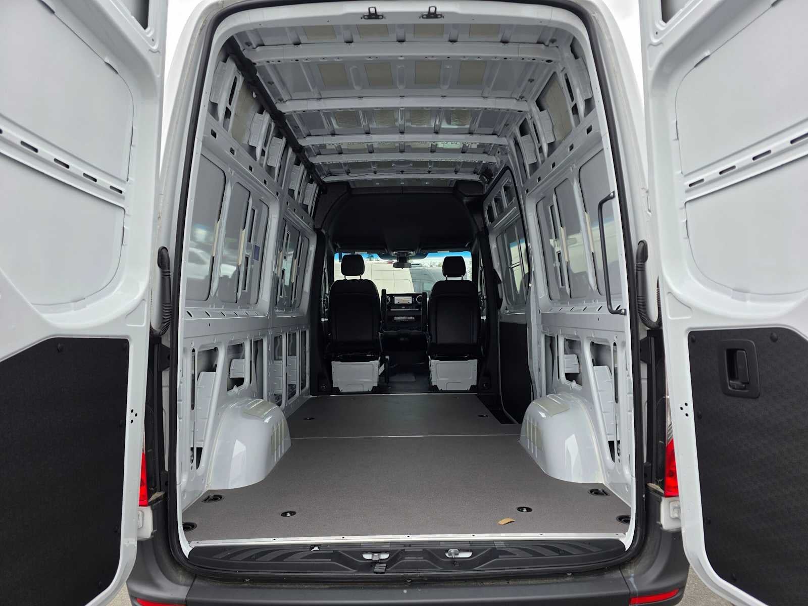 2025 Mercedes-Benz Sprinter Cargo Van 2500 Standard Roof I4 Diesel HO 144 AWD