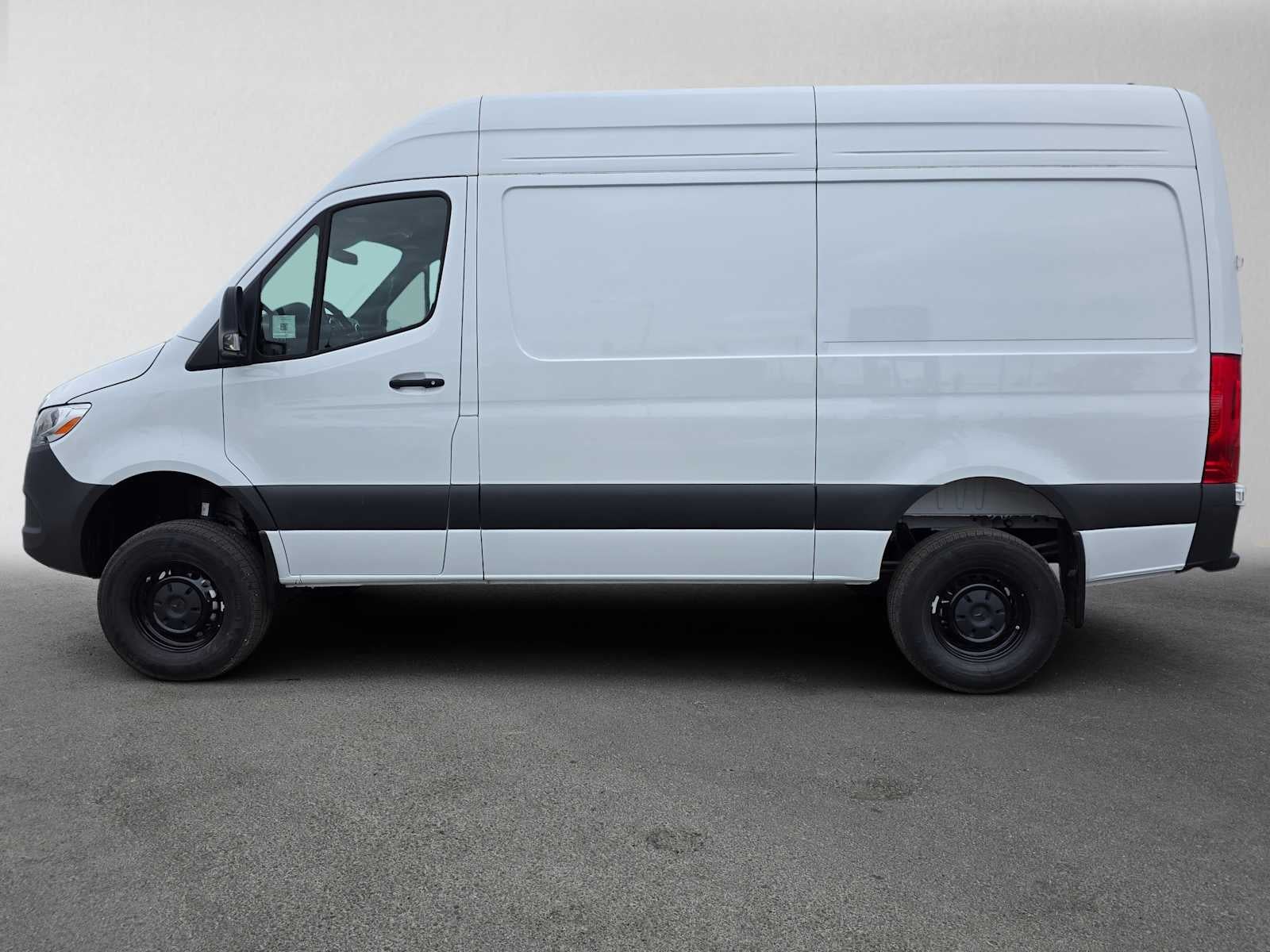2025 Mercedes-Benz Sprinter Cargo Van 2500 Standard Roof I4 Diesel HO 144 AWD