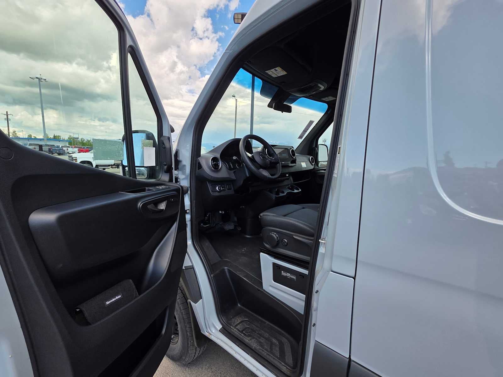 2025 Mercedes-Benz Sprinter Cargo Van 2500 Standard Roof I4 Diesel HO 144 AWD
