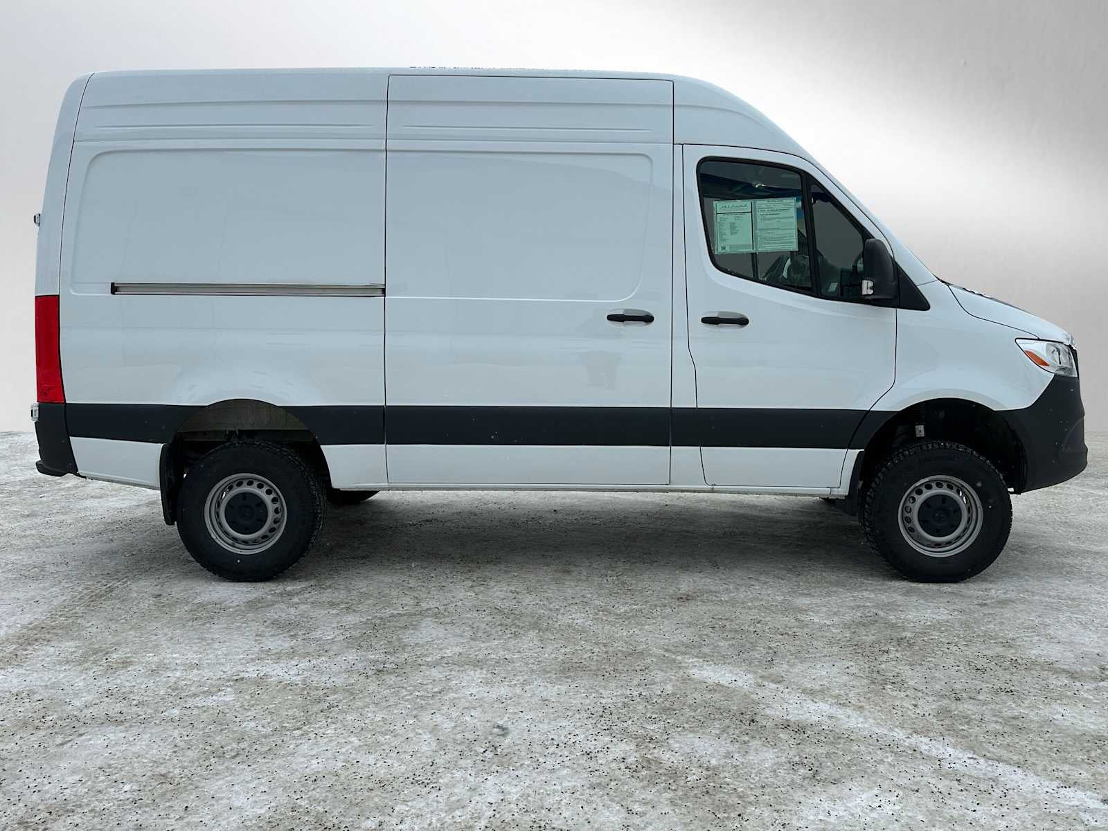 2025 Mercedes-Benz Sprinter Cargo Van 2500 Standard Roof I4 Diesel HO 144" AWD