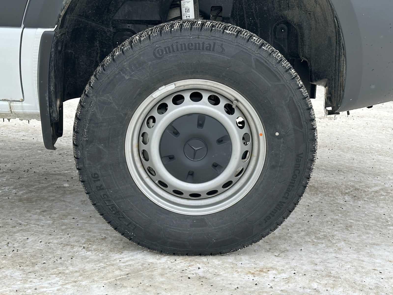 2025 Mercedes-Benz Sprinter Cargo Van 2500 Standard Roof I4 Diesel HO 144" AWD