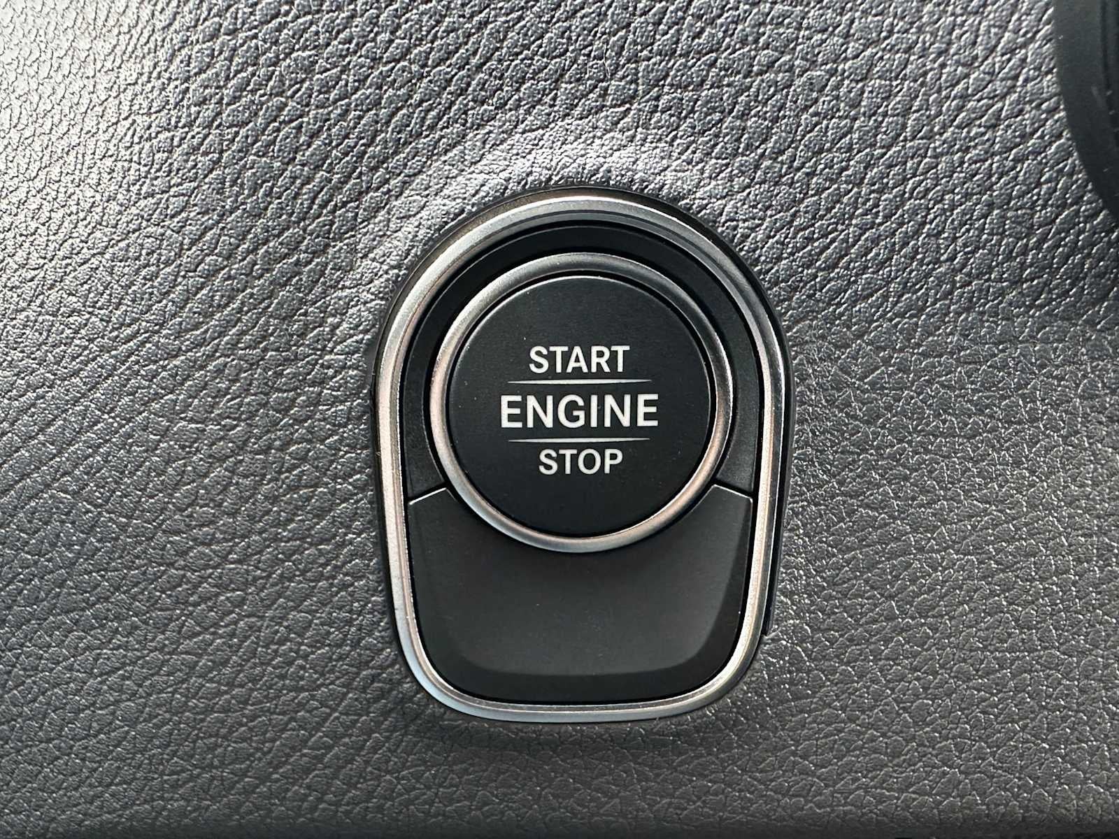 2026 Mercedes-Benz Sprinter 2500 Standard Roof I4 Diesel HO 144 AWD