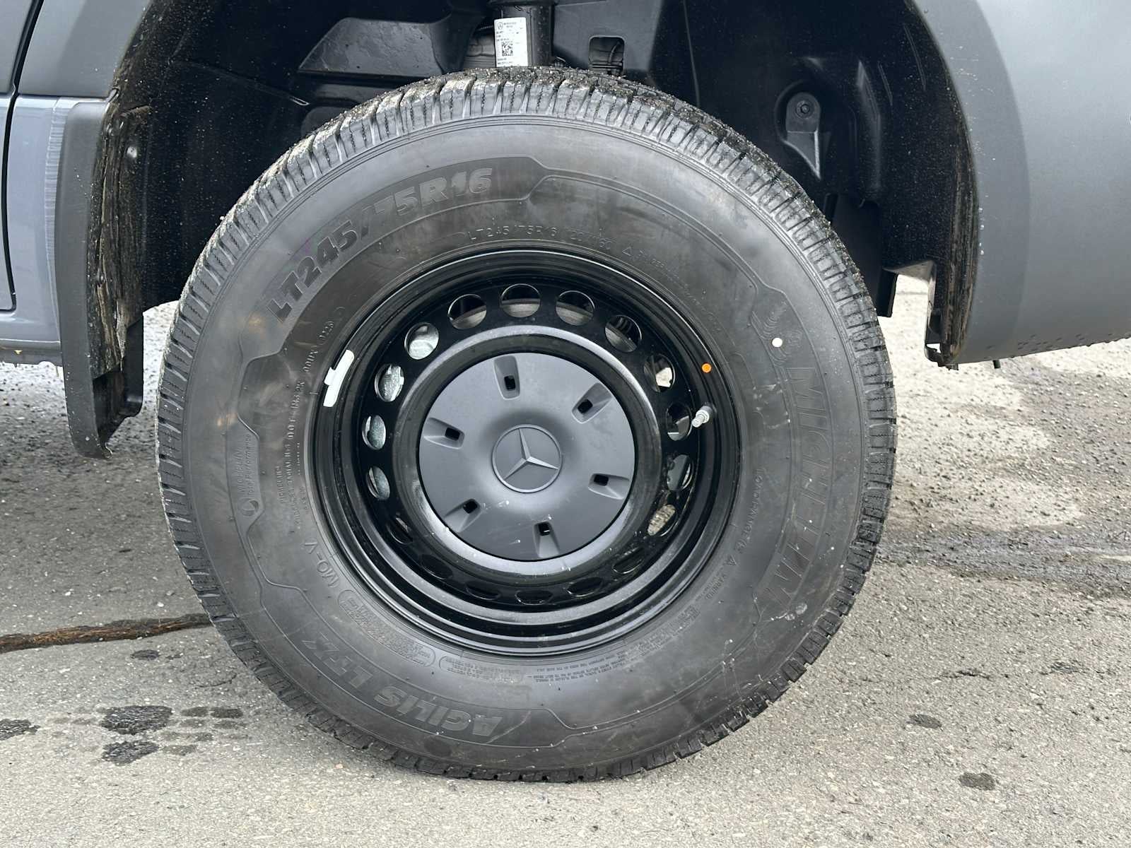 2026 Mercedes-Benz Sprinter 2500 Standard Roof I4 Diesel HO 144 AWD