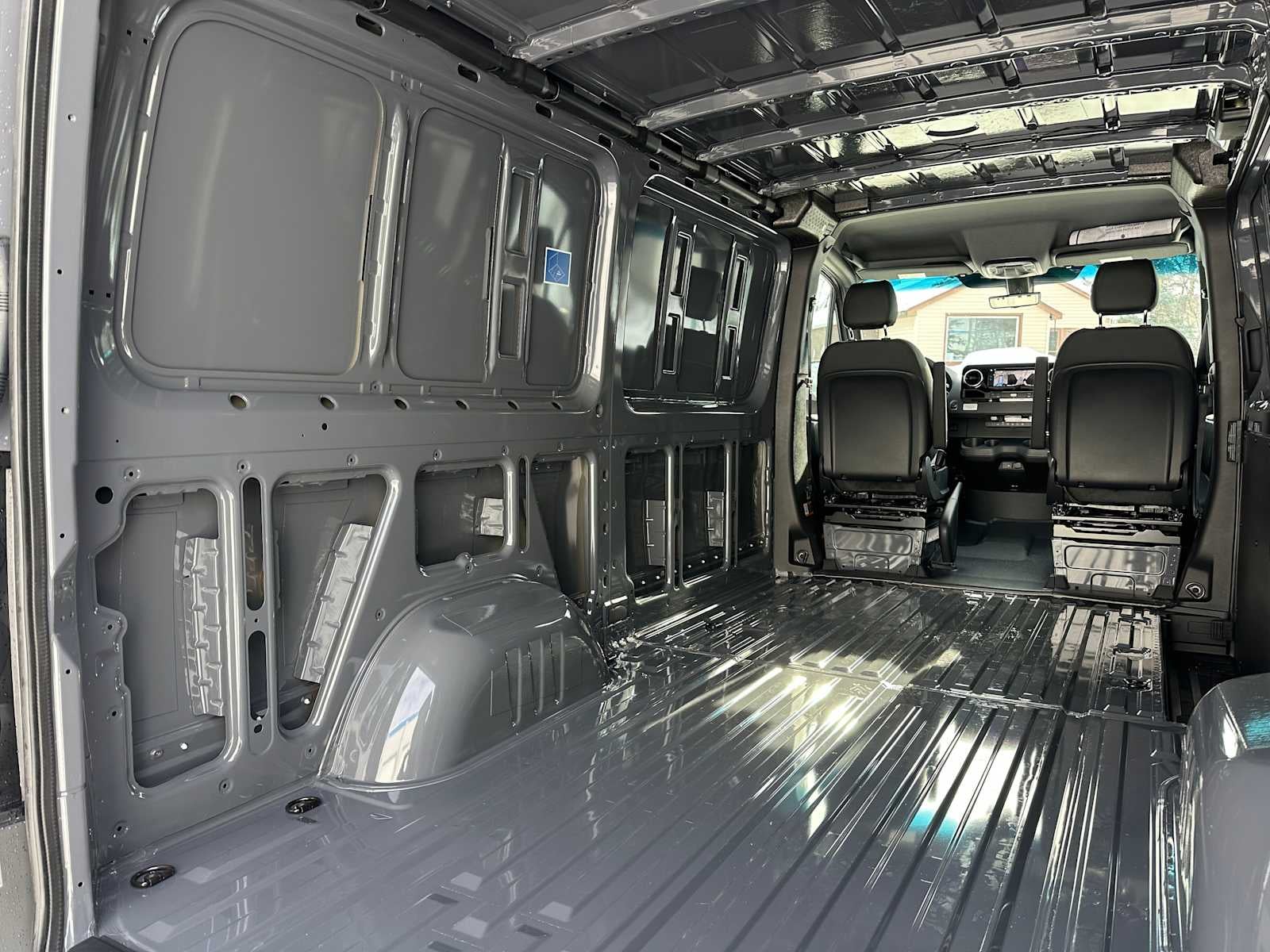 2026 Mercedes-Benz Sprinter 2500 Standard Roof I4 Diesel HO 144 AWD