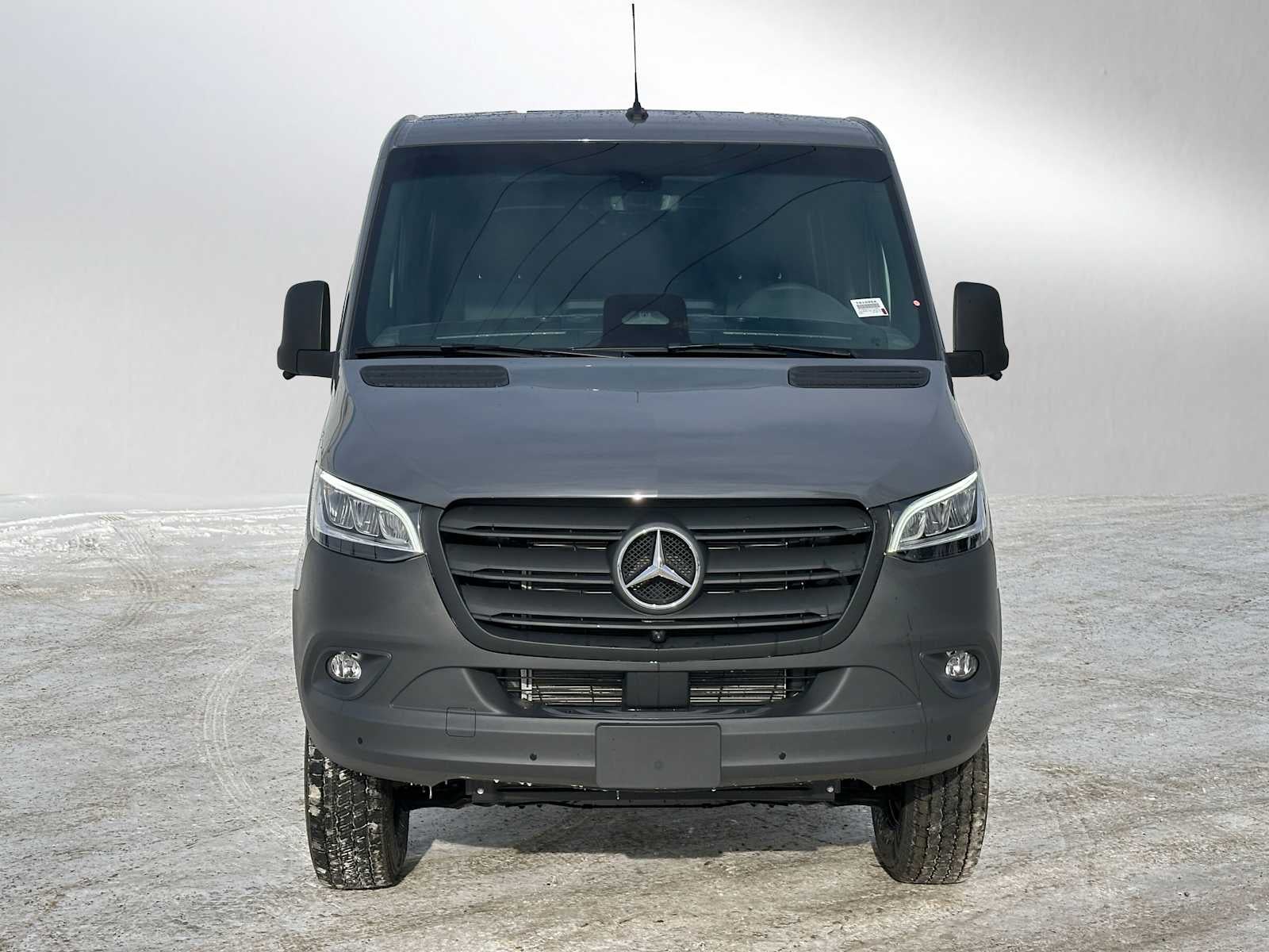 2026 Mercedes-Benz Sprinter 2500 Standard Roof I4 Diesel HO 144 AWD