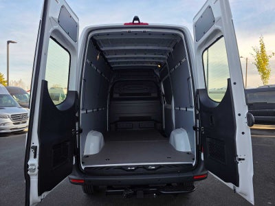 2026 Mercedes-Benz Sprinter Cargo 2500 Standard Roof I4 Diesel HO 144 AWD