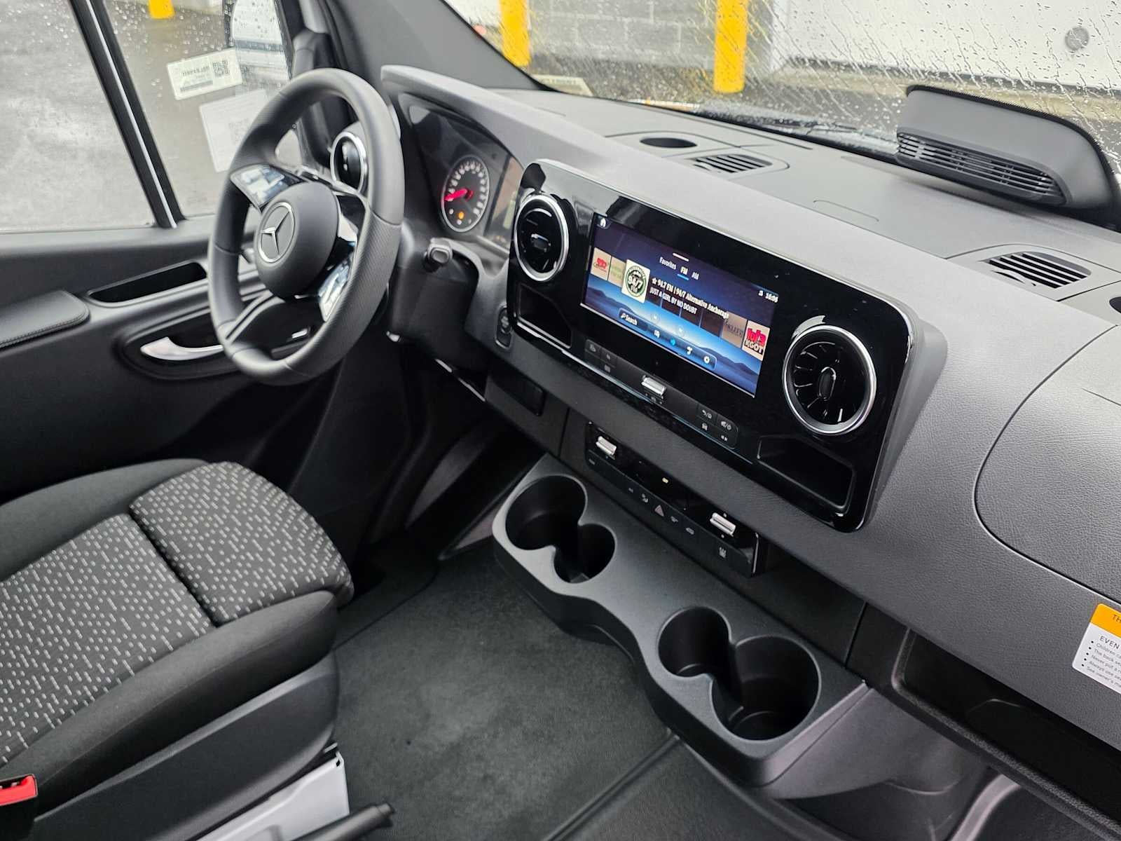 2026 Mercedes-Benz Sprinter Cargo 2500 Standard Roof I4 Diesel HO 144 AWD