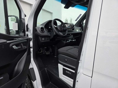 2026 Mercedes-Benz Sprinter Cargo 2500 Standard Roof I4 Diesel HO 144 AWD